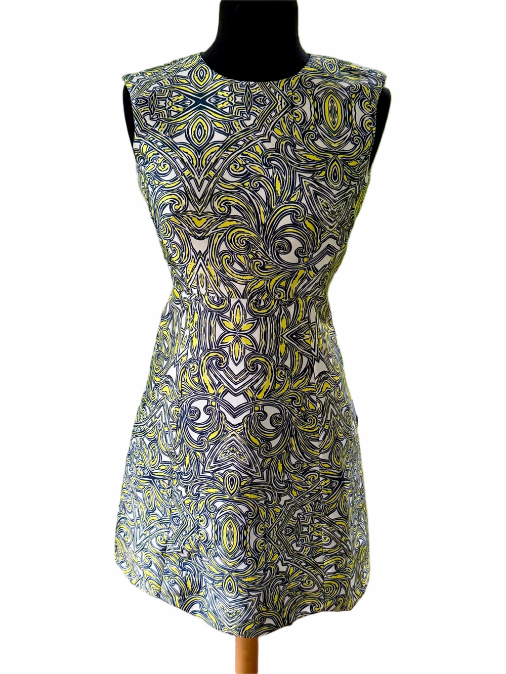 Darling of London Sleeveless Scalloped Hem Dress Blue Yellow Print Size 4